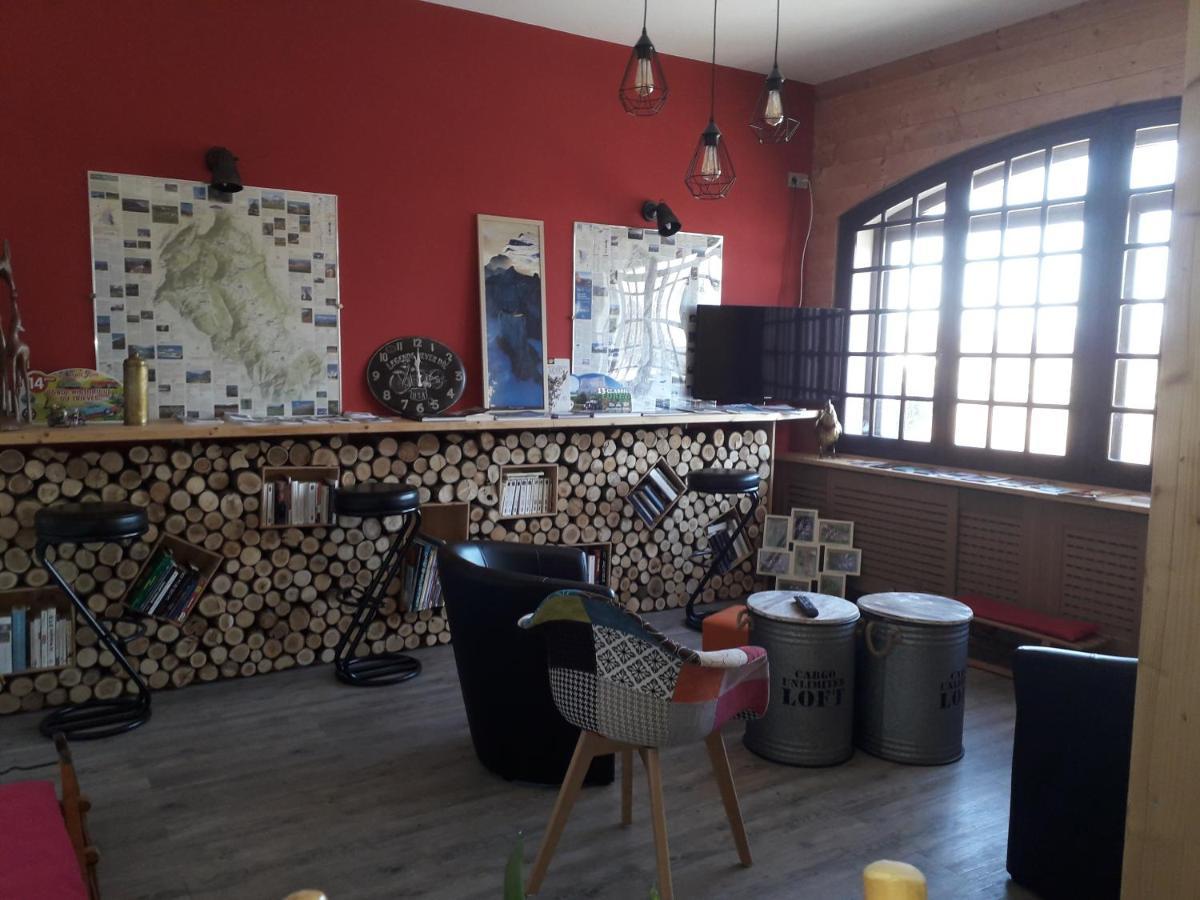 Hotel Restaurant Le Traineau Clelles المظهر الخارجي الصورة