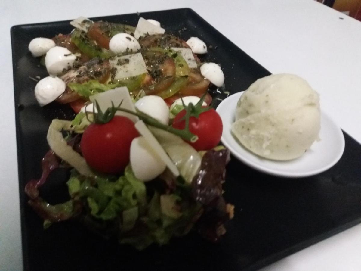 Hotel Restaurant Le Traineau Clelles المظهر الخارجي الصورة